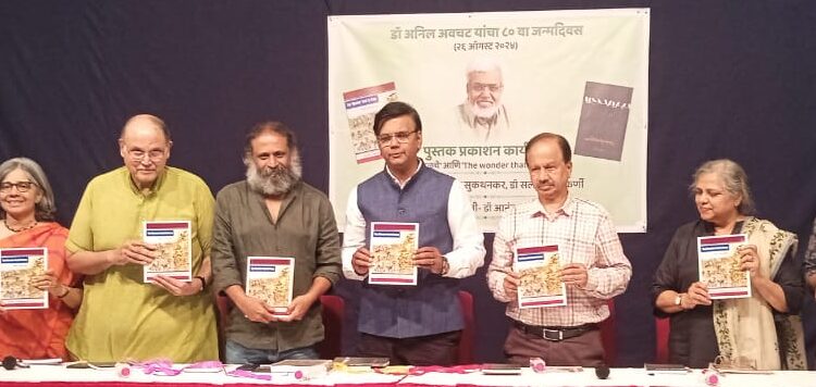 पुणेकरांनी पुन्हा एकदा अनुभवले उत्साहाने झपाटलेले झाड!!