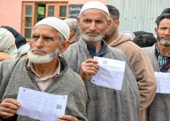 दहशतीच्या विरोधात उभी ठाकली लोकशाही! जम्मू-काश्मीरमध्ये झाले विक्रमी मतदान