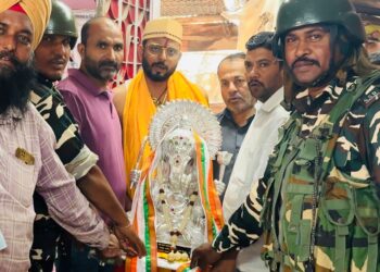 पुण्यातील ‘श्रीमंत’ दगडूशेठ थेट काश्मीरात विराजमान