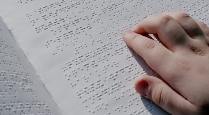 दृष्टिहीन मतदारांसाठी ‘ब्रेल’मधून ‘स्लिप’