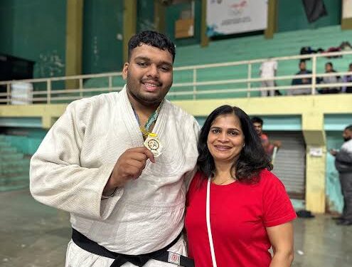 दिव्यांगत्वावर मात करत ओंकार मोकाशीची कुस्ती क्षेत्रात भरारी..