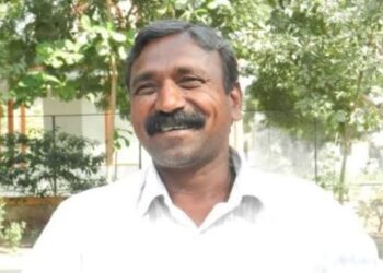 दुष्काळी गावाला पाणीदार करणारा अवलिया!