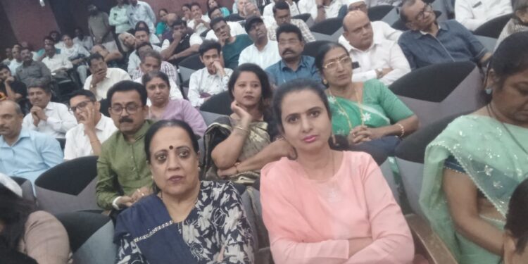 सज्जनशक्तीची वज्रमूठ …. हरवत चाललेले पुणे सावरण्याचा निर्धार!