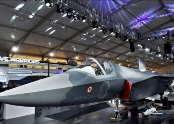 संरक्षण सज्जतेत भारताचा दमदार स्वदेशी बाणा…! लढाऊ विमाने बनवणार