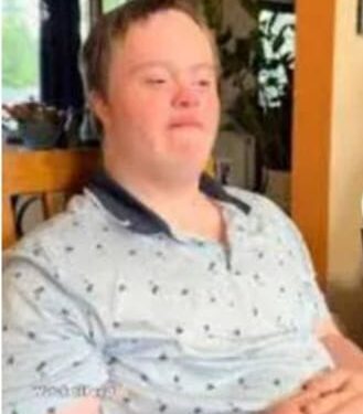 अभिमानास्पद…अमेरिकन मुलाने गायले राष्ट्रगीत