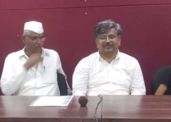 वारे गुरुजींची कमाल ; उजाड माळरानावर उभारली आंतरराष्ट्रीय दर्जाची शाळा