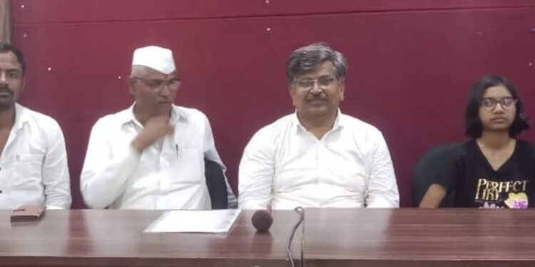 वारे गुरुजींची कमाल ; उजाड माळरानावर उभारली आंतरराष्ट्रीय दर्जाची शाळा