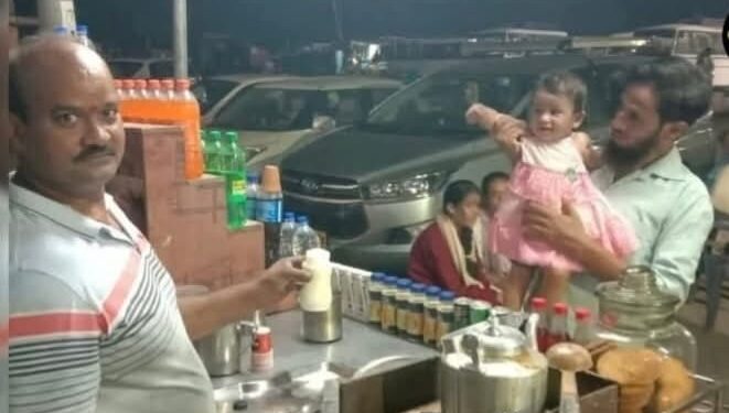 इथे चहाच्या टपरीवर मिळते बाळांसाठी मोफत दूध