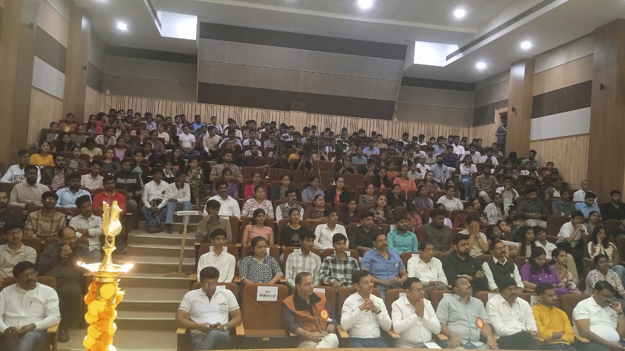 युवा परिषद ५.० चे शानदार उद्घाटन, राज्यभरातून युवकांची उपस्थिती