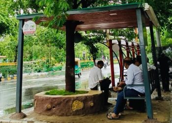 अहमदाबादमध्ये साकारले पहिले ‘ट्री-इंटीग्रेटेड’ ग्रीन बसस्टॉप