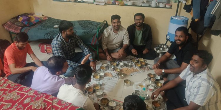 फूड स्कॉलरशीपने मिळणार गरजू विद्यार्थ्यांच्या पोटाला आधार